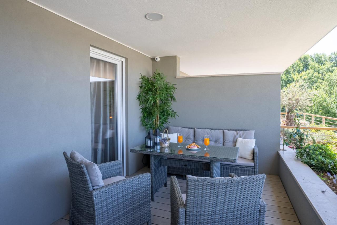 Morska Vila 6 Luxury Apartment Znjan Split Exterior foto